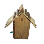 Vogelhaus Nistkasten mit Strohdach