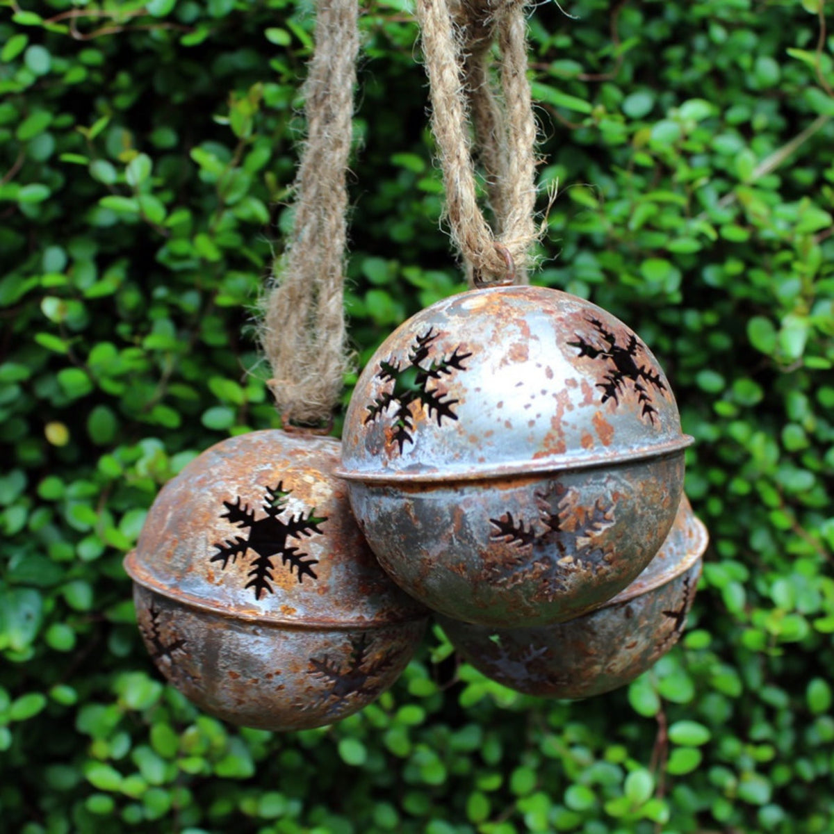 Dekoglocken Rost 3er Set mit Schneeflocken 8 cm