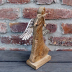 Engelfigur Holz auf Sockel Weihnachtsfigur H26cm