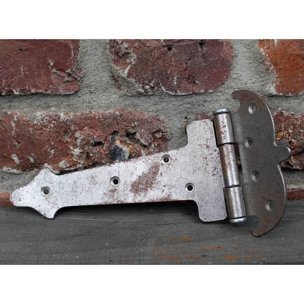 Kreuzgehänge Eisen antik mit Rostansätzen 26 cm