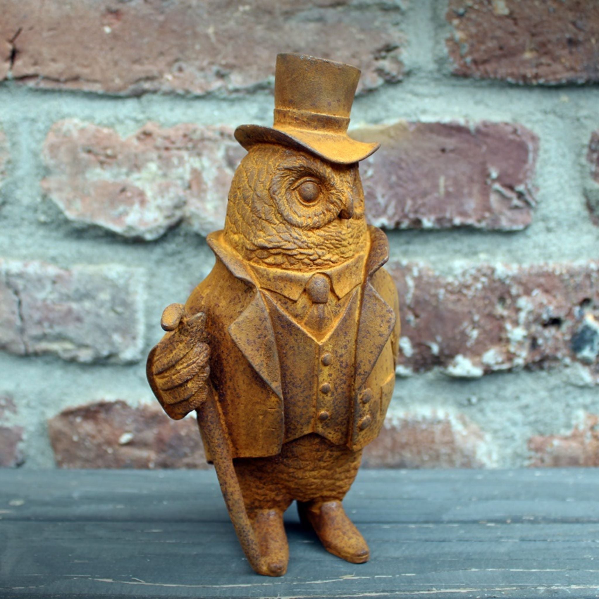 Gartenfigur Herr Eule Rost