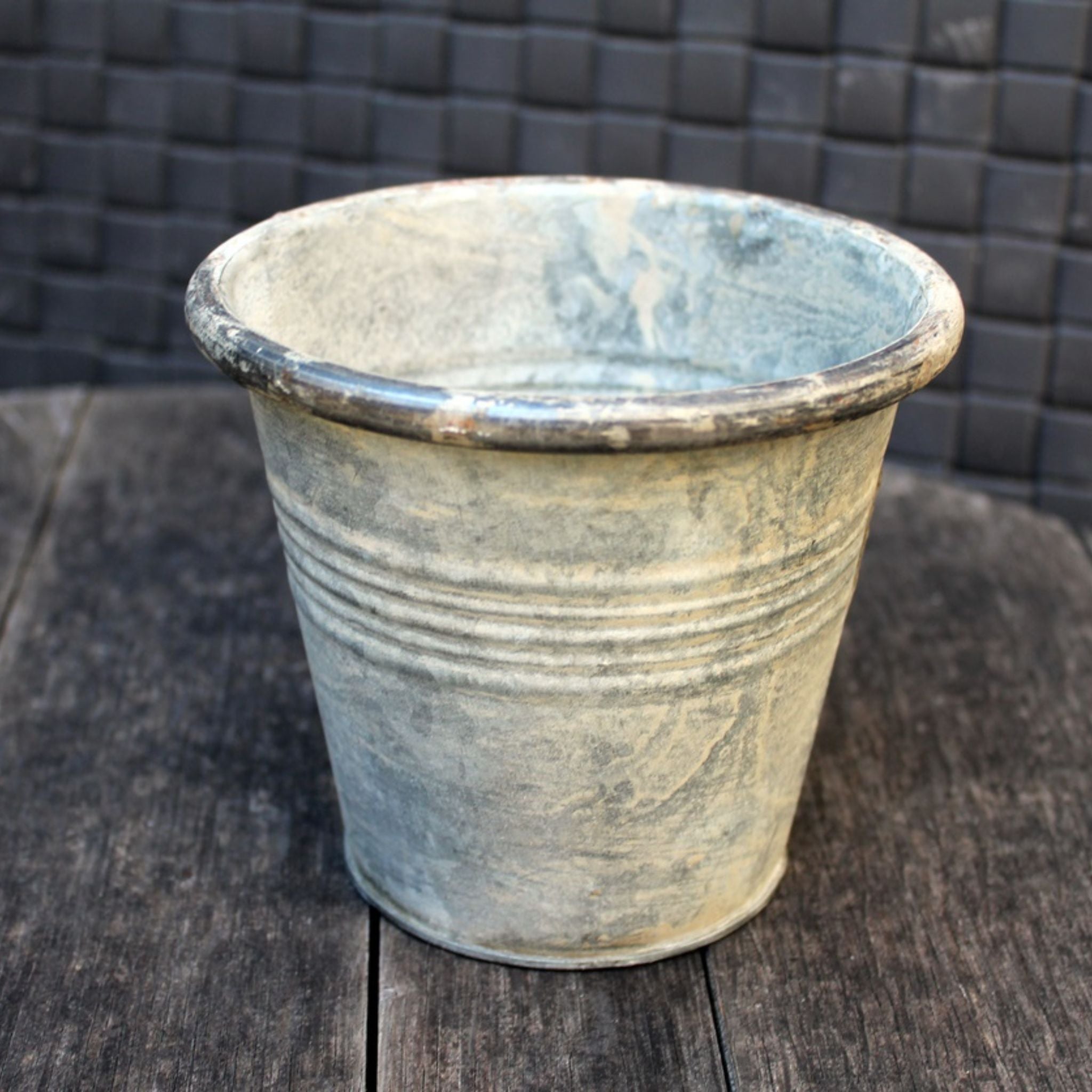 Blumentopf Zink Streifen