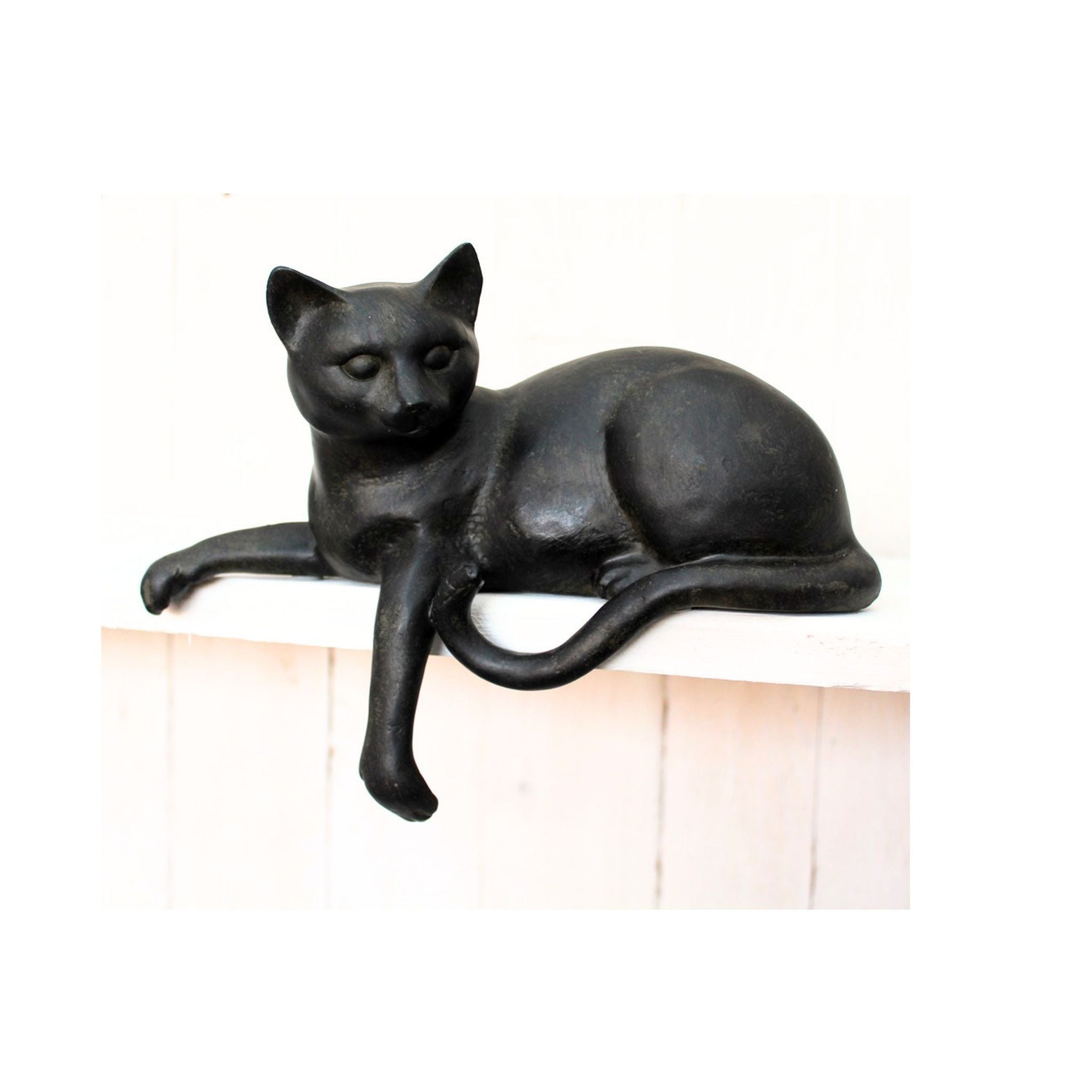 Dekofigur Katze liegend Schwarz Kantenhocker 27 cm