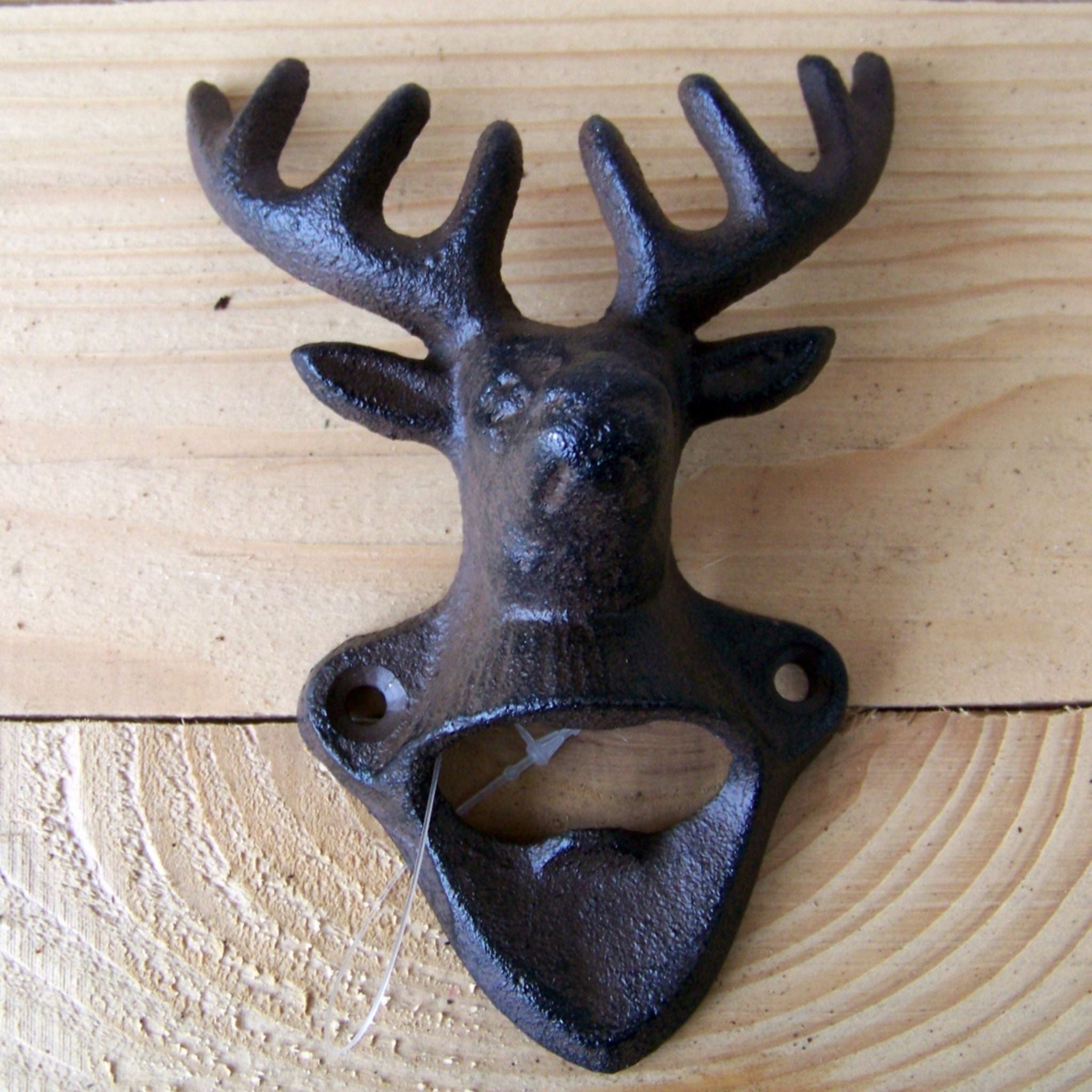 Wandflaschenöffner Hirsch Gusseisen Landhausstil
