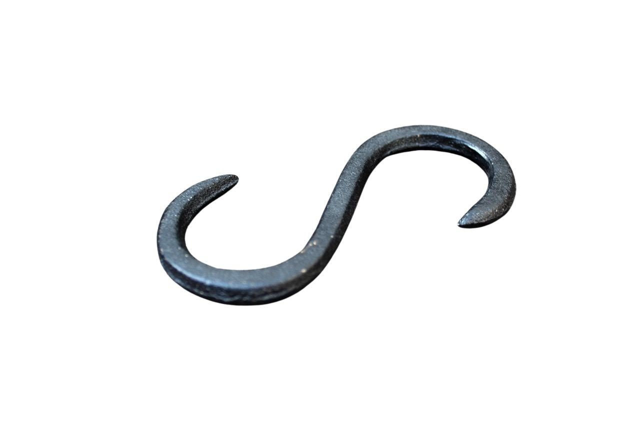 S Haken Gusseisen antikschwarz 10 cm