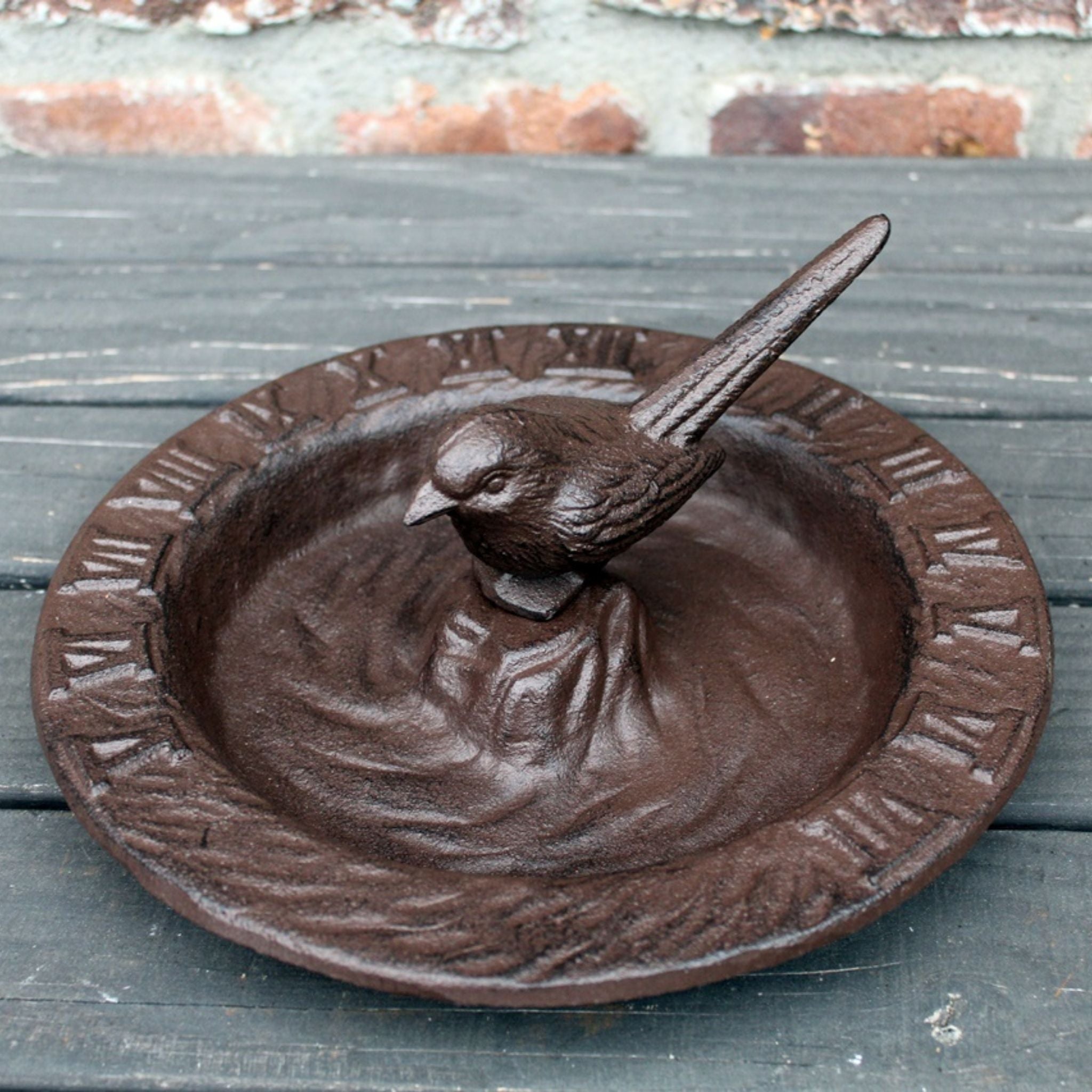 Vogeltränke Gusseisen Sonnenuhr