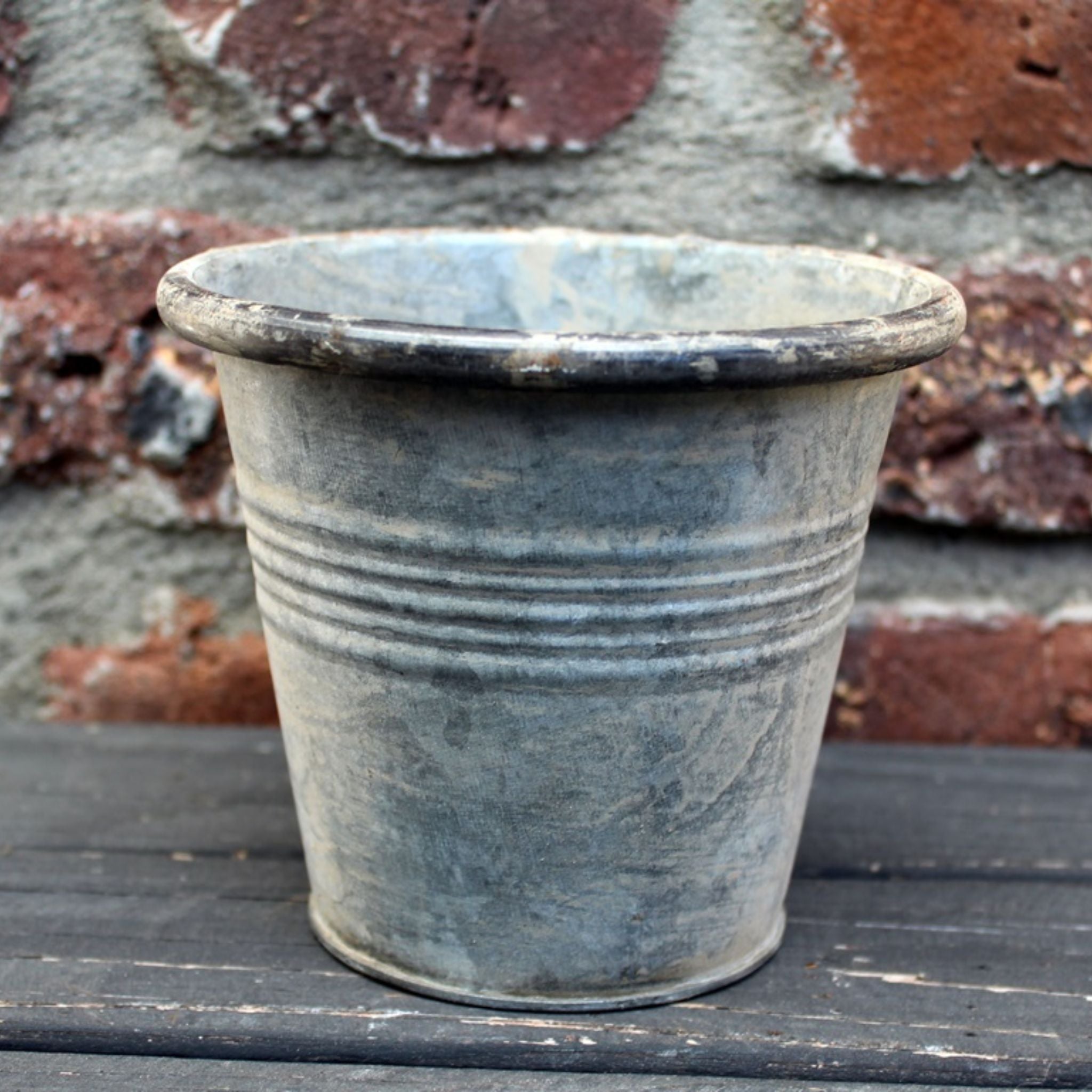 Blumentopf Zink Streifen