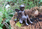 Gartenfigur Engel sitzend Gusseisen