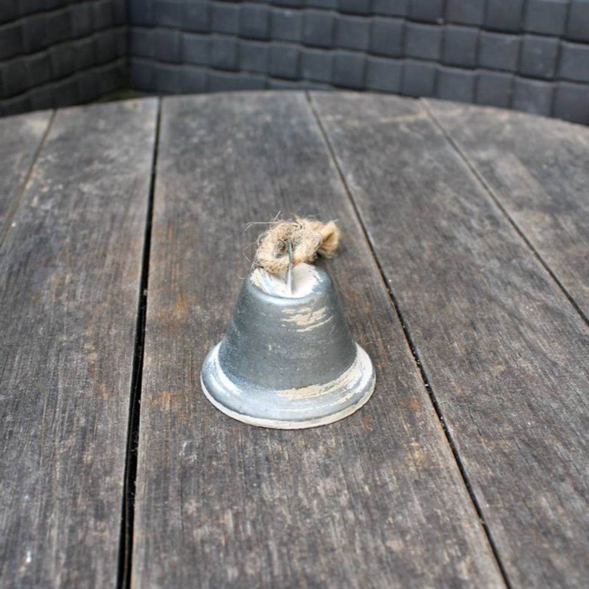 Mini Zinkglocke zum Aufhängen Shabby Chic 5 cm