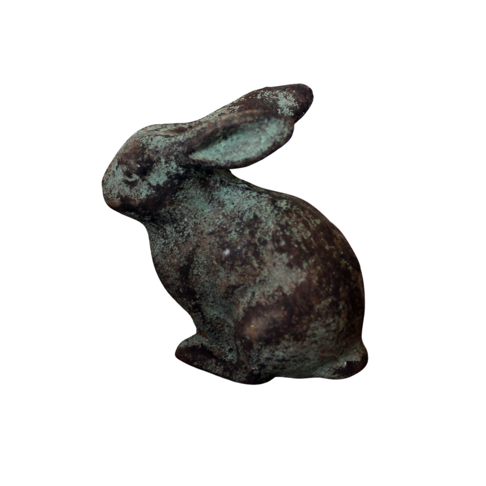 Gartenfigur Hase patiniert