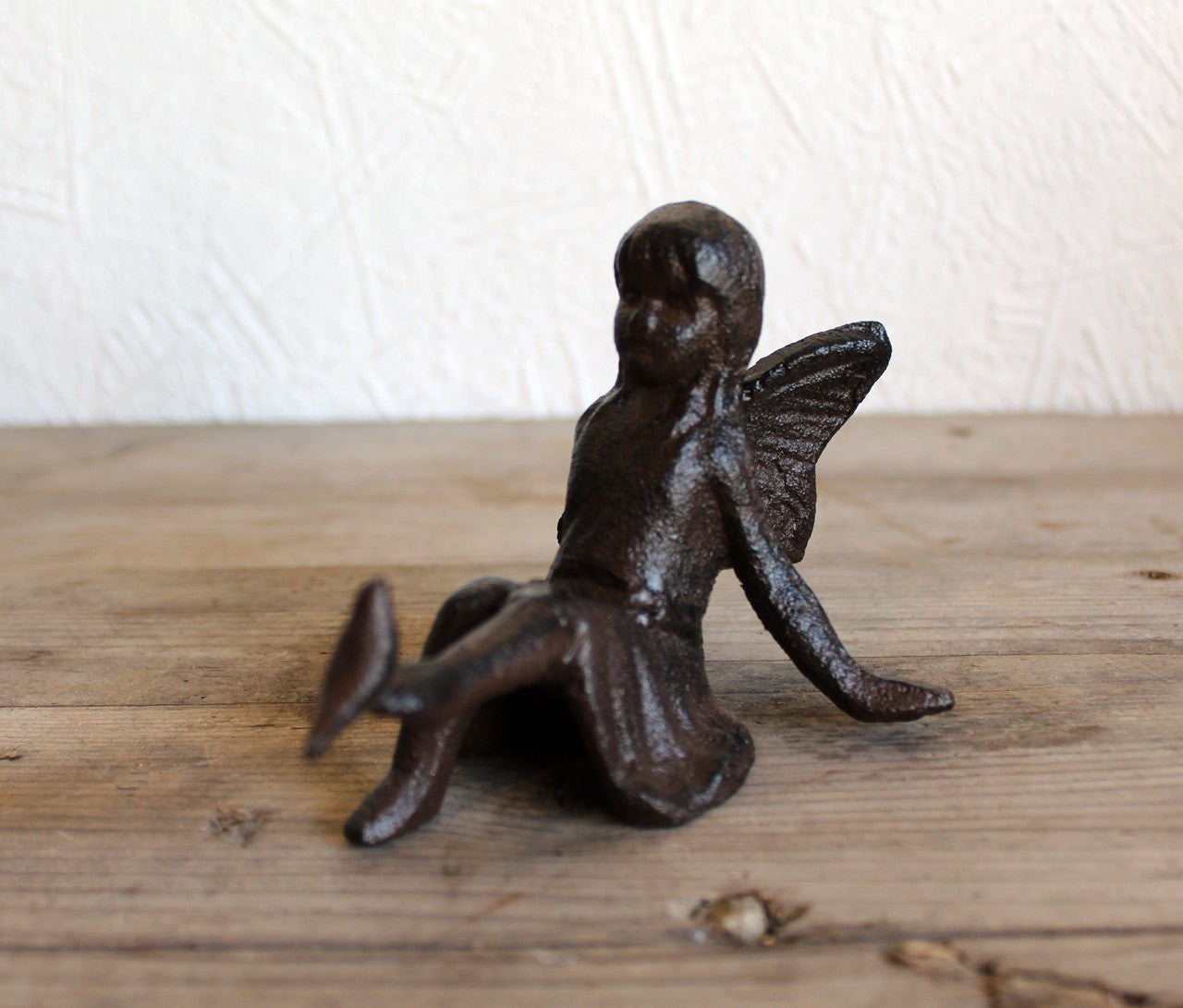 Gartenfigur Elfe mit Vogel