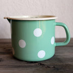 Emaille Milchtopf Mint Weiß gepunktet 1L mit Skala