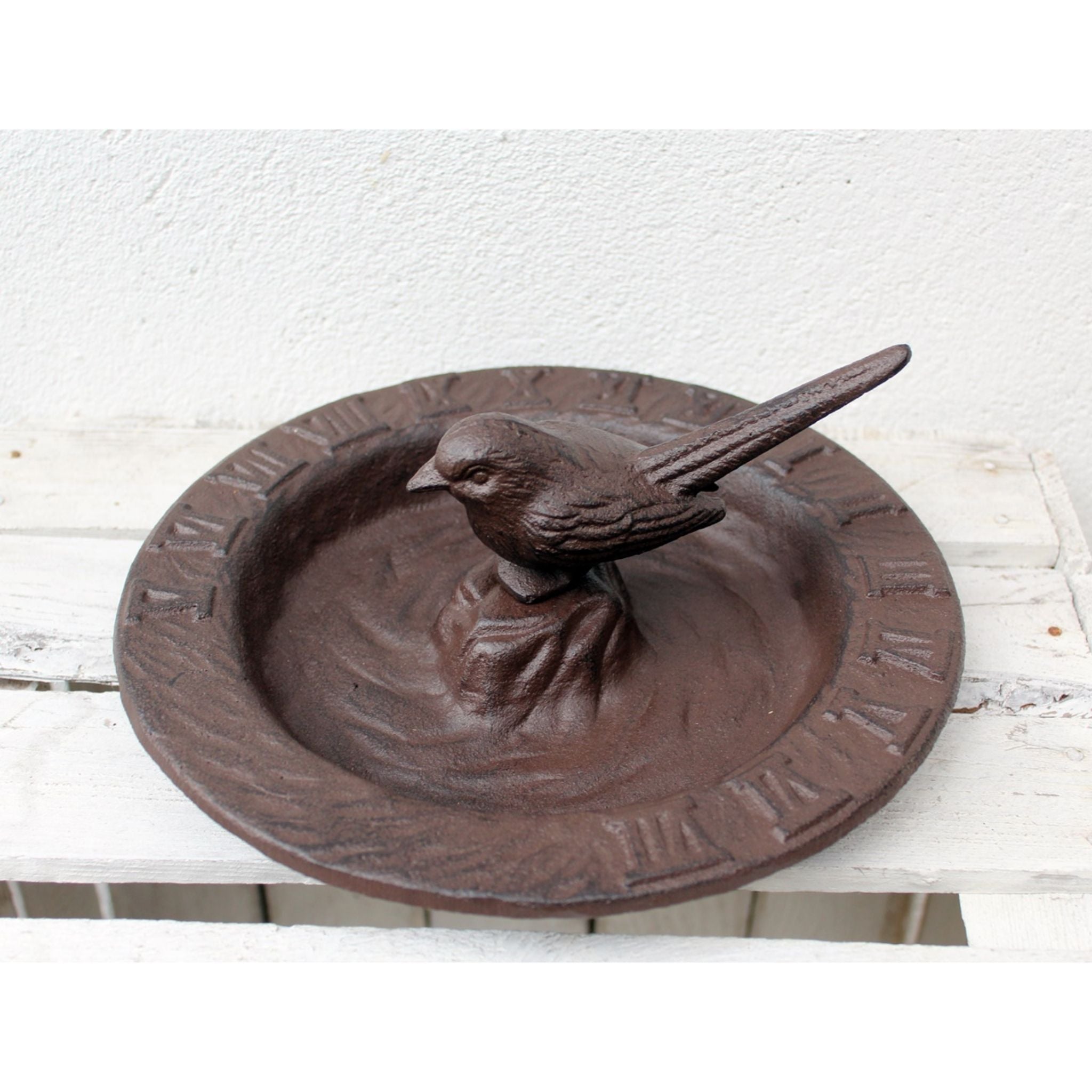 Vogeltränke Gusseisen Sonnenuhr