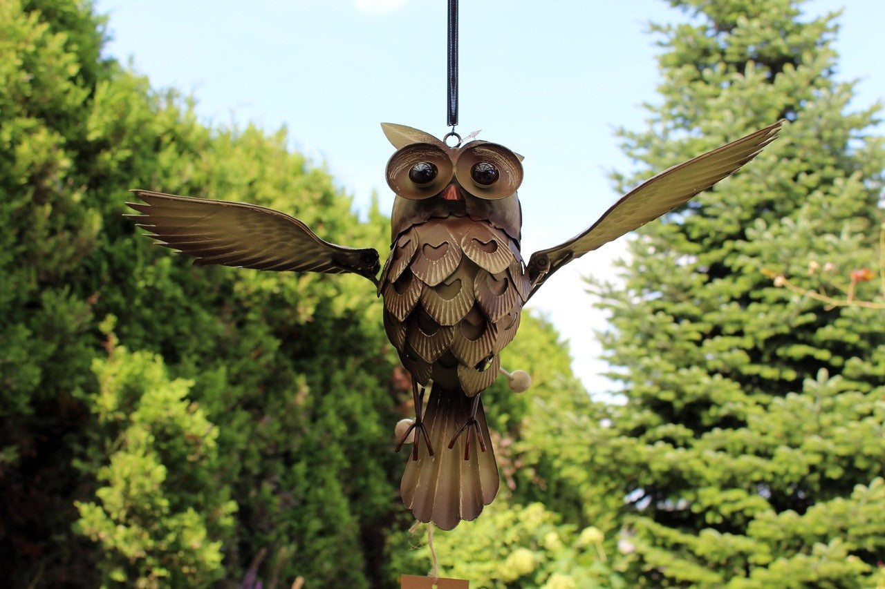 Eule fliegend Hängedeko Gartenfigur