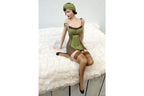 Retro Kantenhocker Dame Nostalgie Figur 29 cm