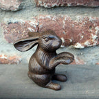 Dekofigur Hase Pfötchen