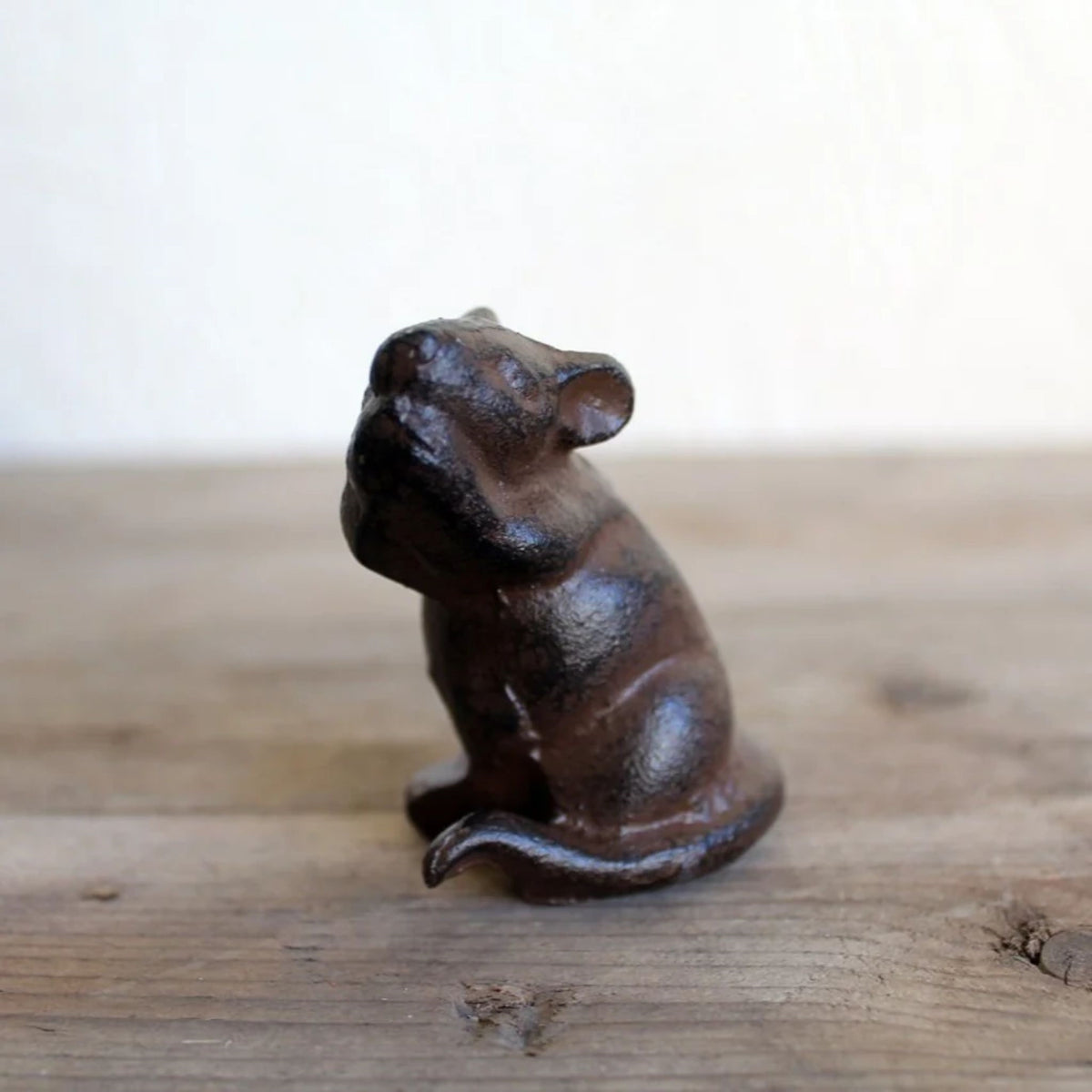 Gartenfigur Maus sitzend Gusseisen