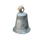 Dekorative Glocke im Vintage-Stil mit Jute-Aufhängung