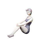 Badefrau Dekofigur sitzend Retro-Look Mauve 20 cm