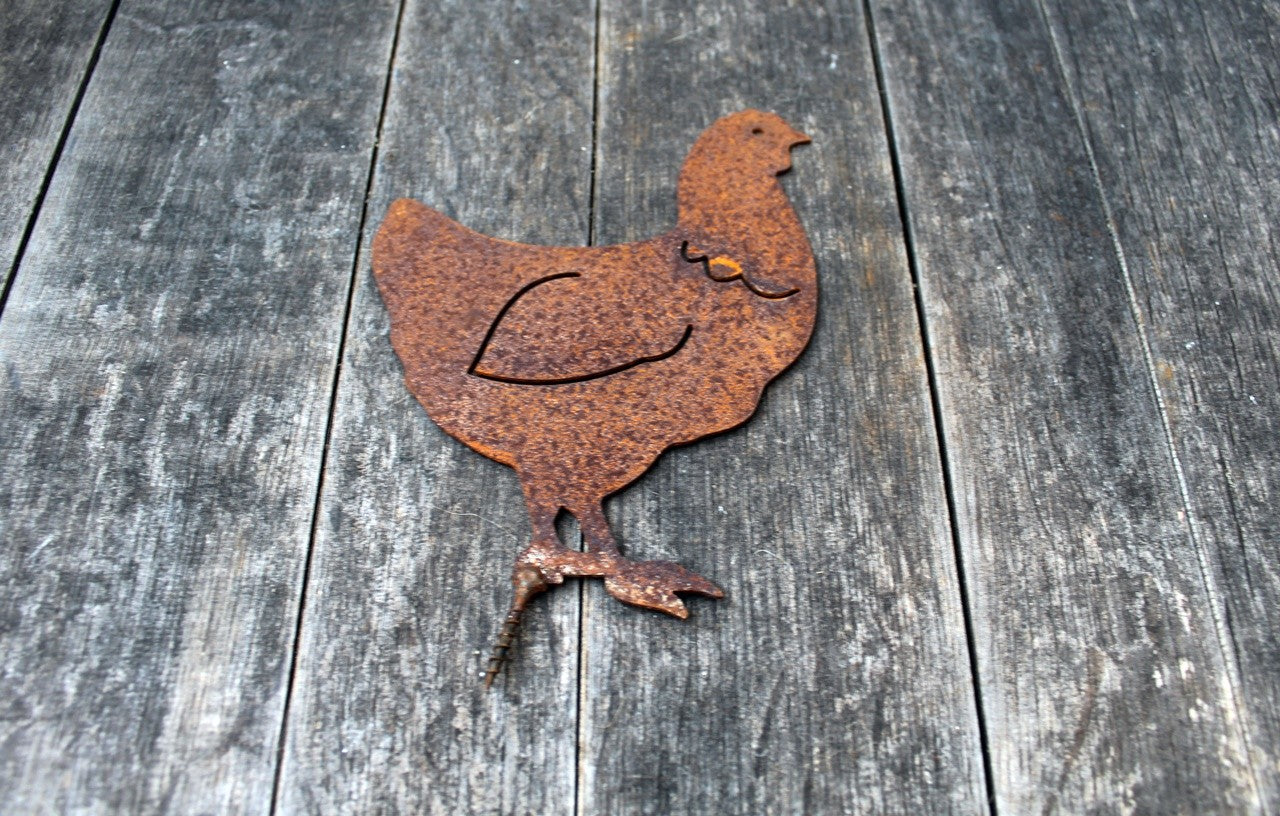 Gartenfigur Henne Edelrost