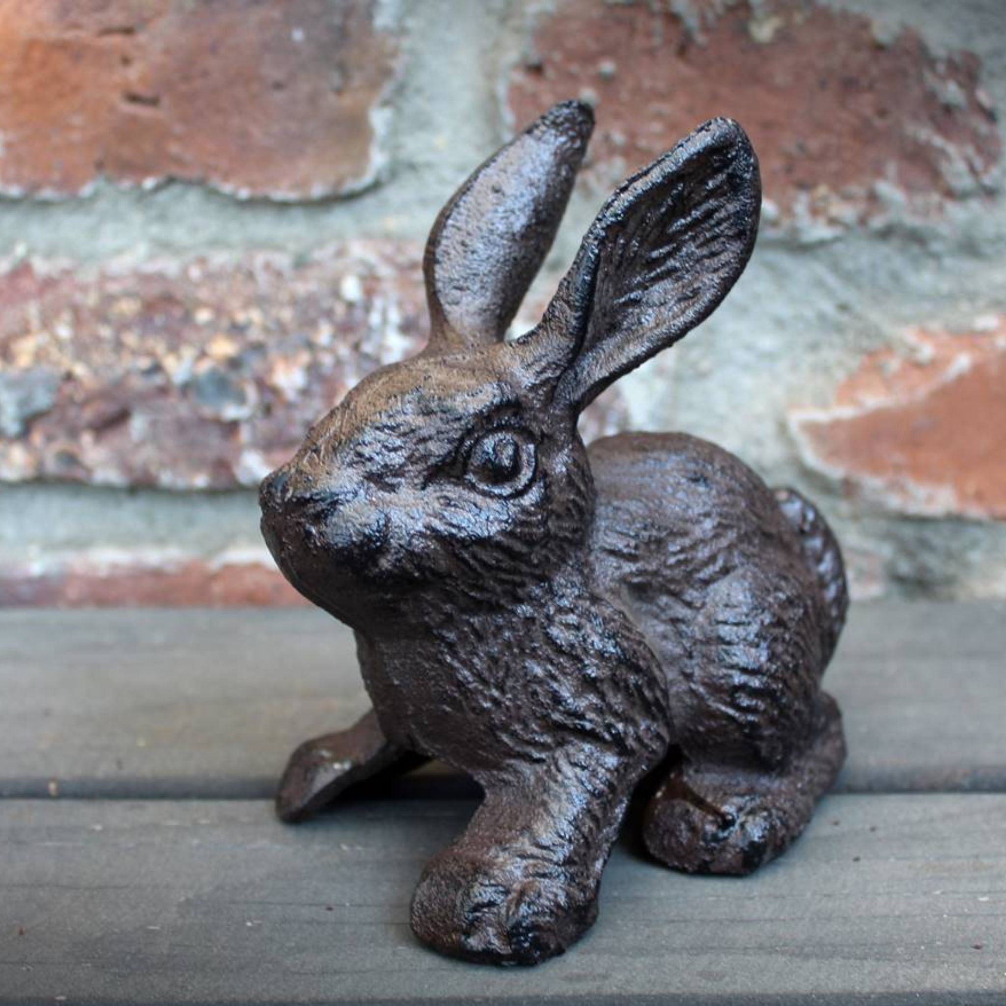 Gartenfigur Neugieriger Hase