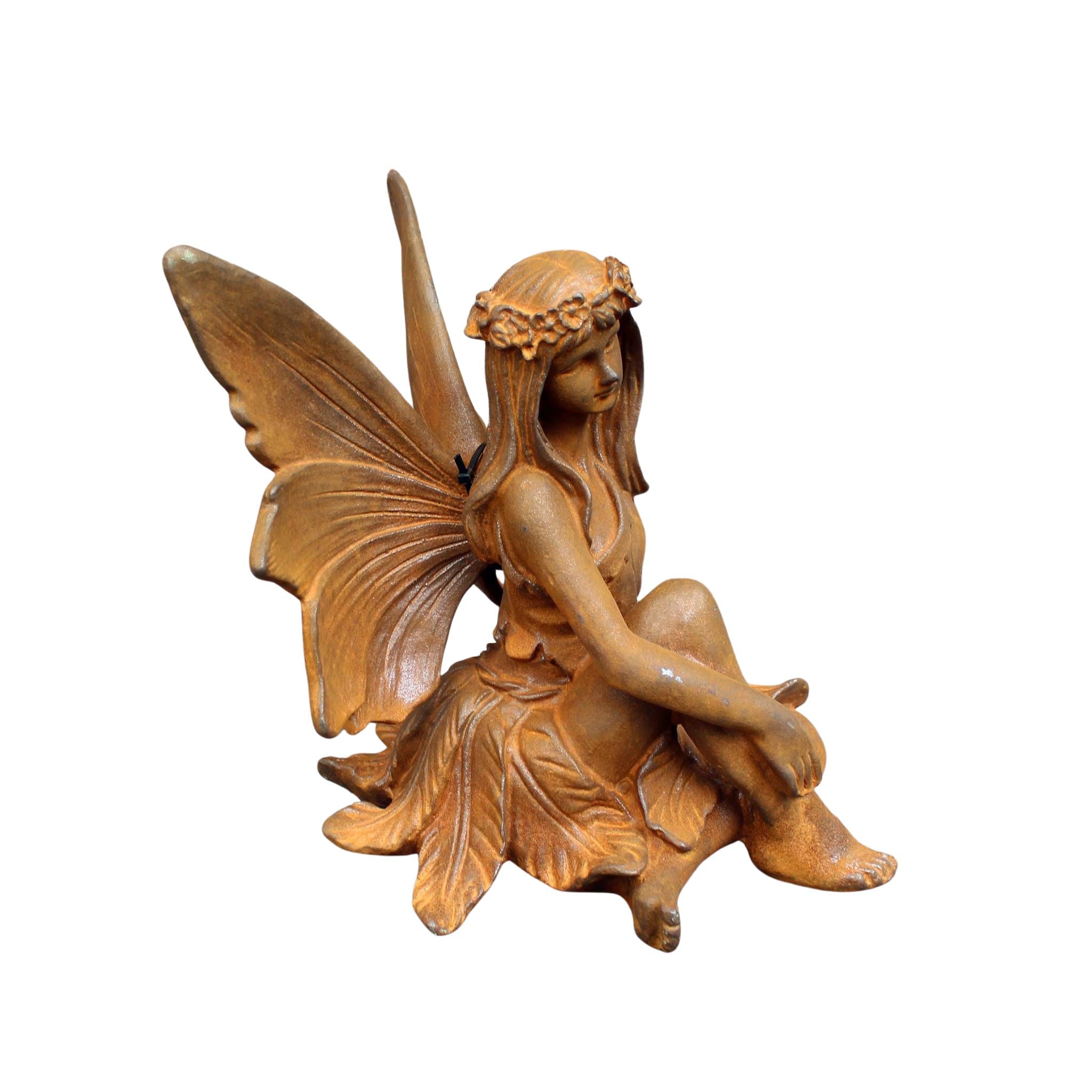 Gartenfigur Elfe sitzend Rostdeko Landhausstil