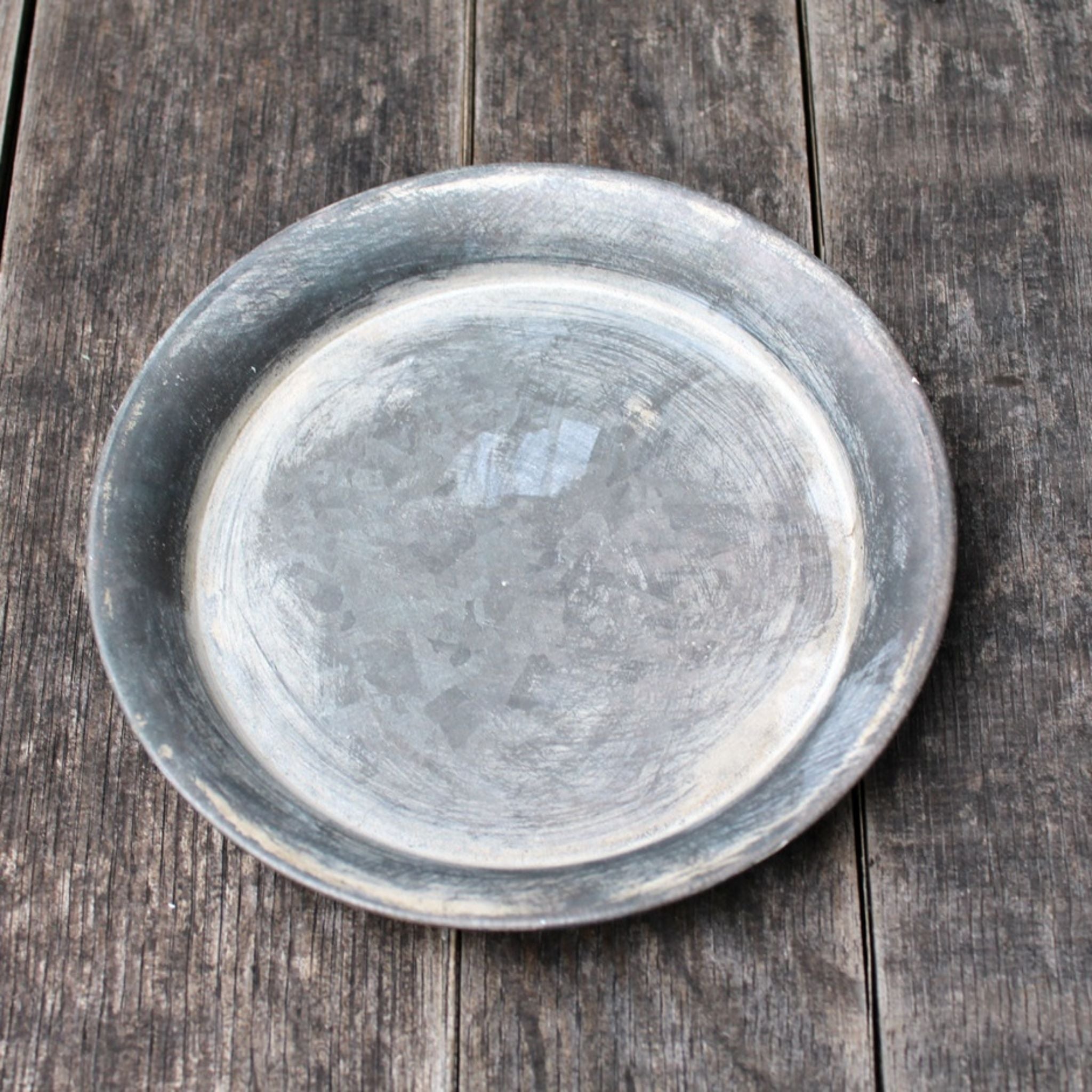 Kerzenteller Shabby Chic Metall Antikgrau gewischt 13,5cm