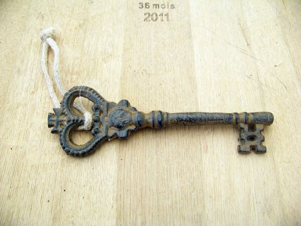 Deko Schlüssel Antikstil groß, 9,95 €