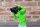 Gartenfigur Frosch Spanner Badehose blau