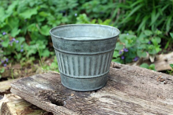Blumentopf Vintage Stil